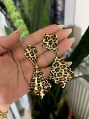 Tasarım leopar sallantılı küpe